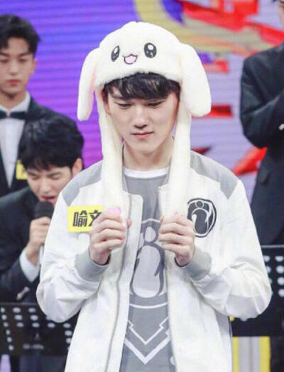 背身接应时 背身接应时