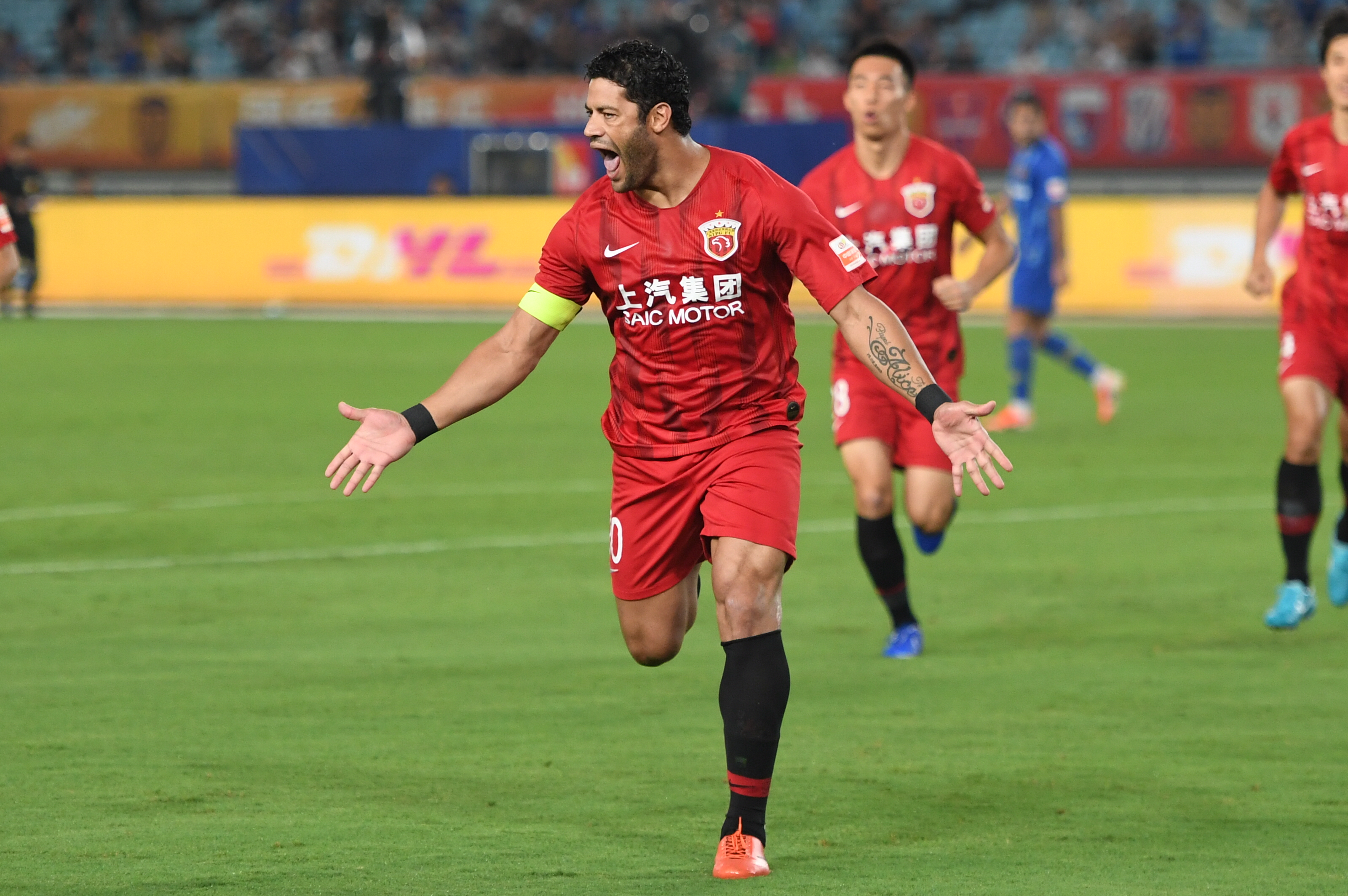 从训练到比 从训练到比